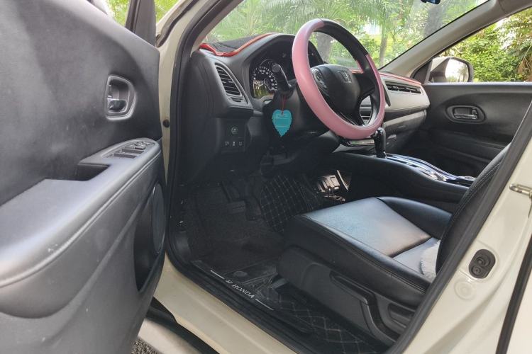 Used Honda Vezel 2020 1.5L CVT Pioneer Edition Driver Seat