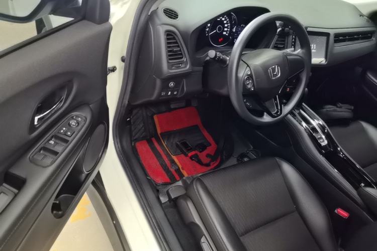 Used Honda Vezel 2020 1.5L CVT Pioneer Edition Driver Seat