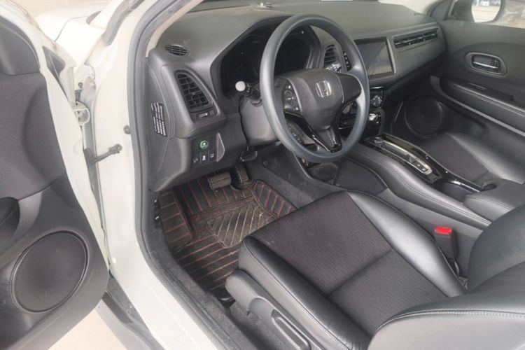 Used Honda Vezel 2020 1.5L CVT Pioneer Edition Driver Seat