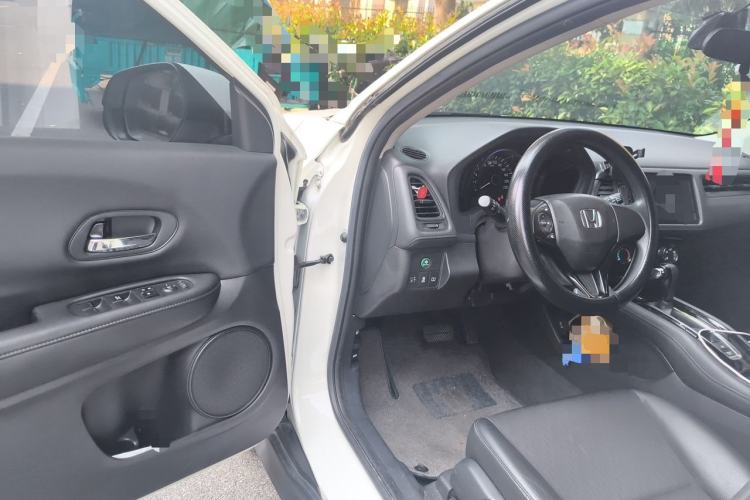 Used Honda Vezel 2020 1.5L CVT Pioneer Edition Driver Seat