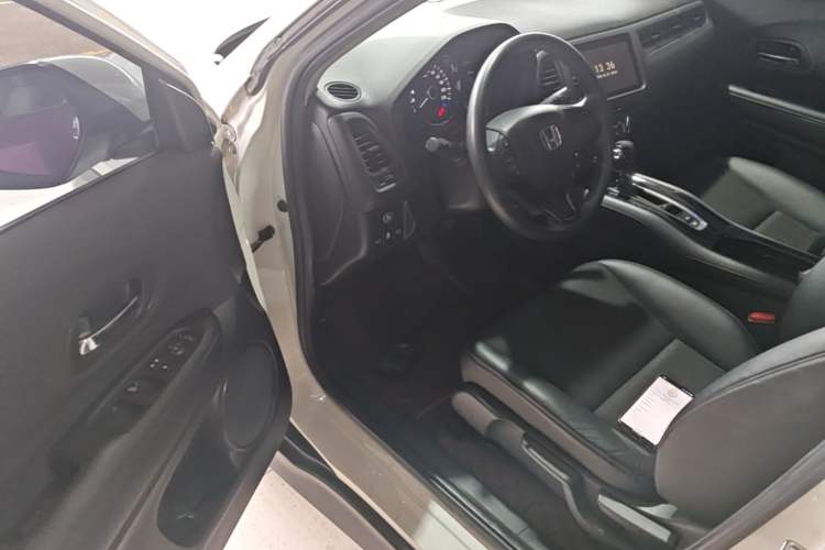 Used Honda Vezel 2020 1.5L CVT Pioneer Edition Driver Seat