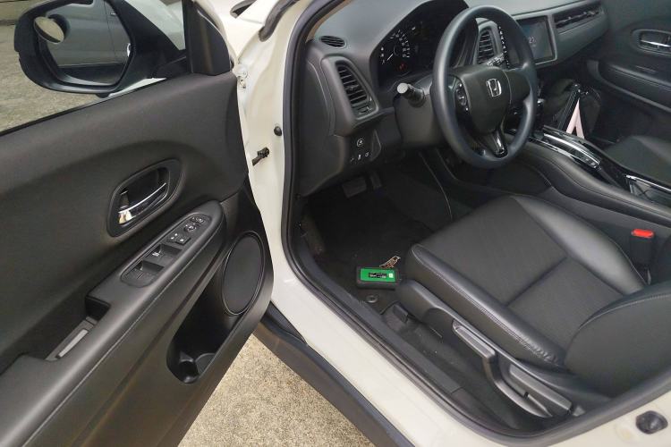 Used Honda Vezel 2020 1.5L CVT Pioneer Edition Driver Seat