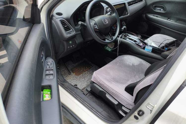 Used Honda Vezel 2020 1.5L CVT Pioneer Edition Driver Seat