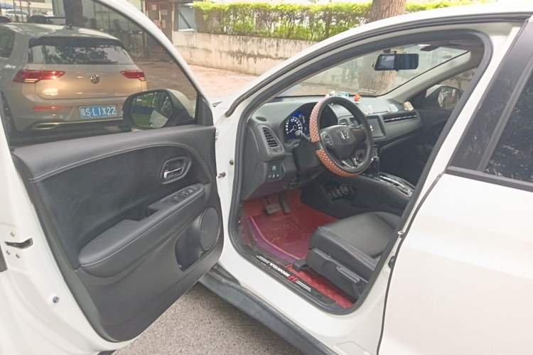 Used Honda Vezel 2020 1.5L CVT Pioneer Edition Driver Seat