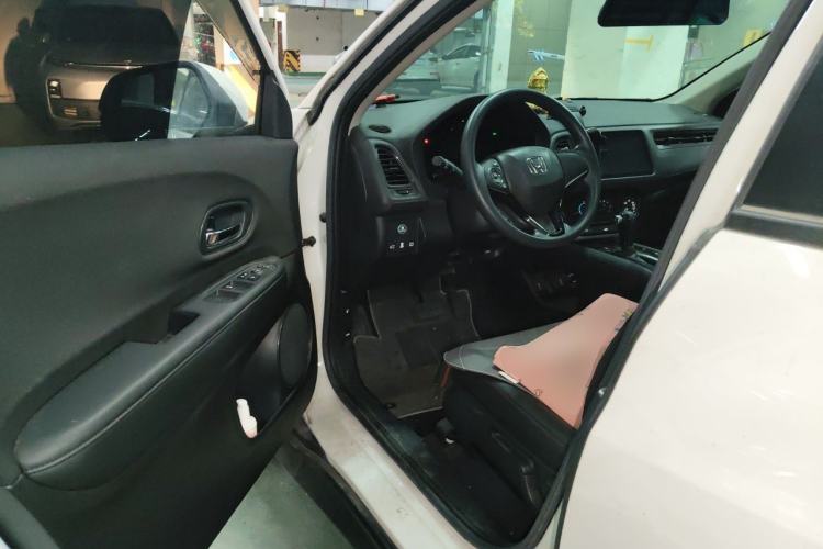 Used Honda Vezel 2020 1.5L CVT Pioneer Edition Driver Seat