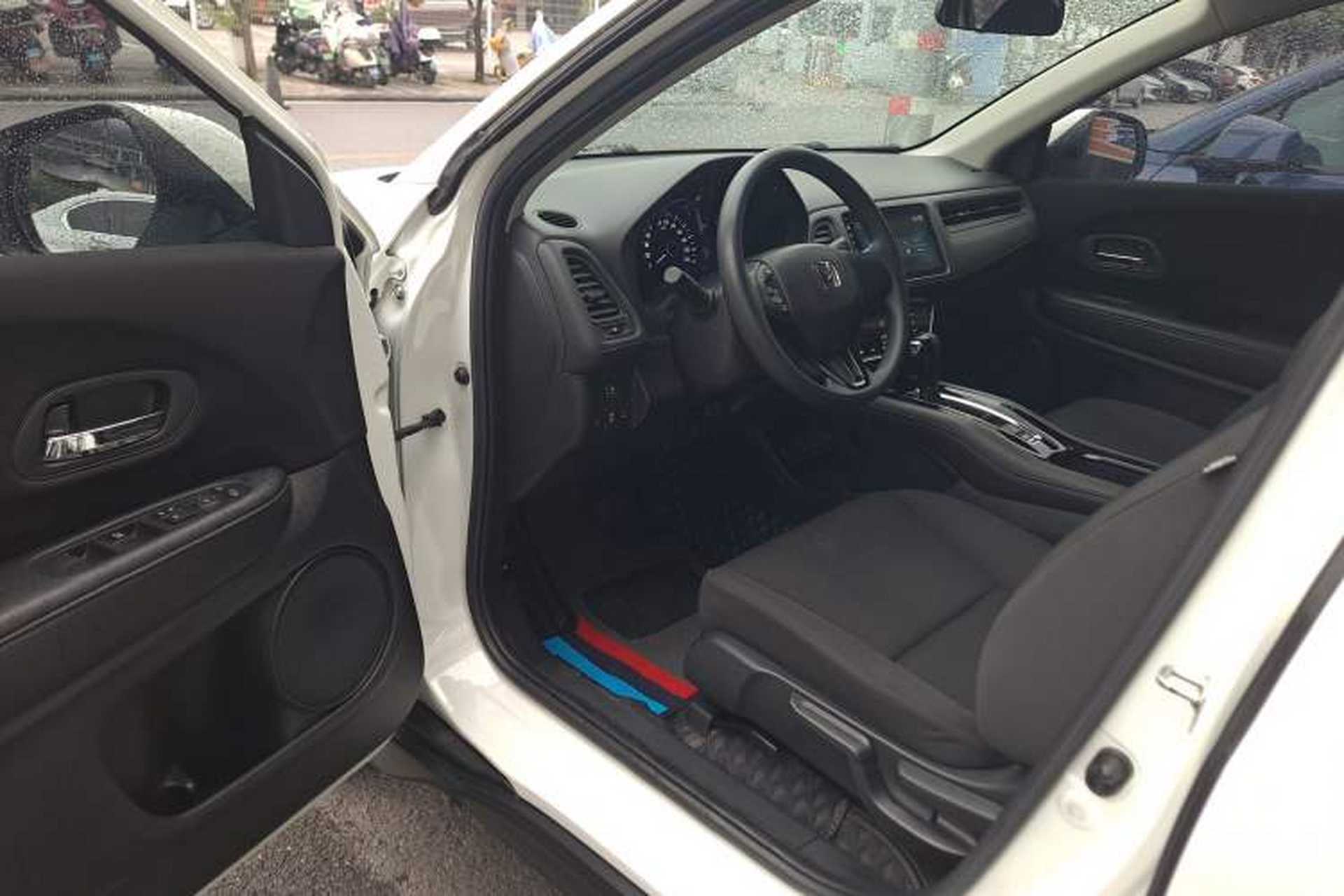 Used Honda Vezel 2020 220 TURBO CVT Elite Edition Driver Seat