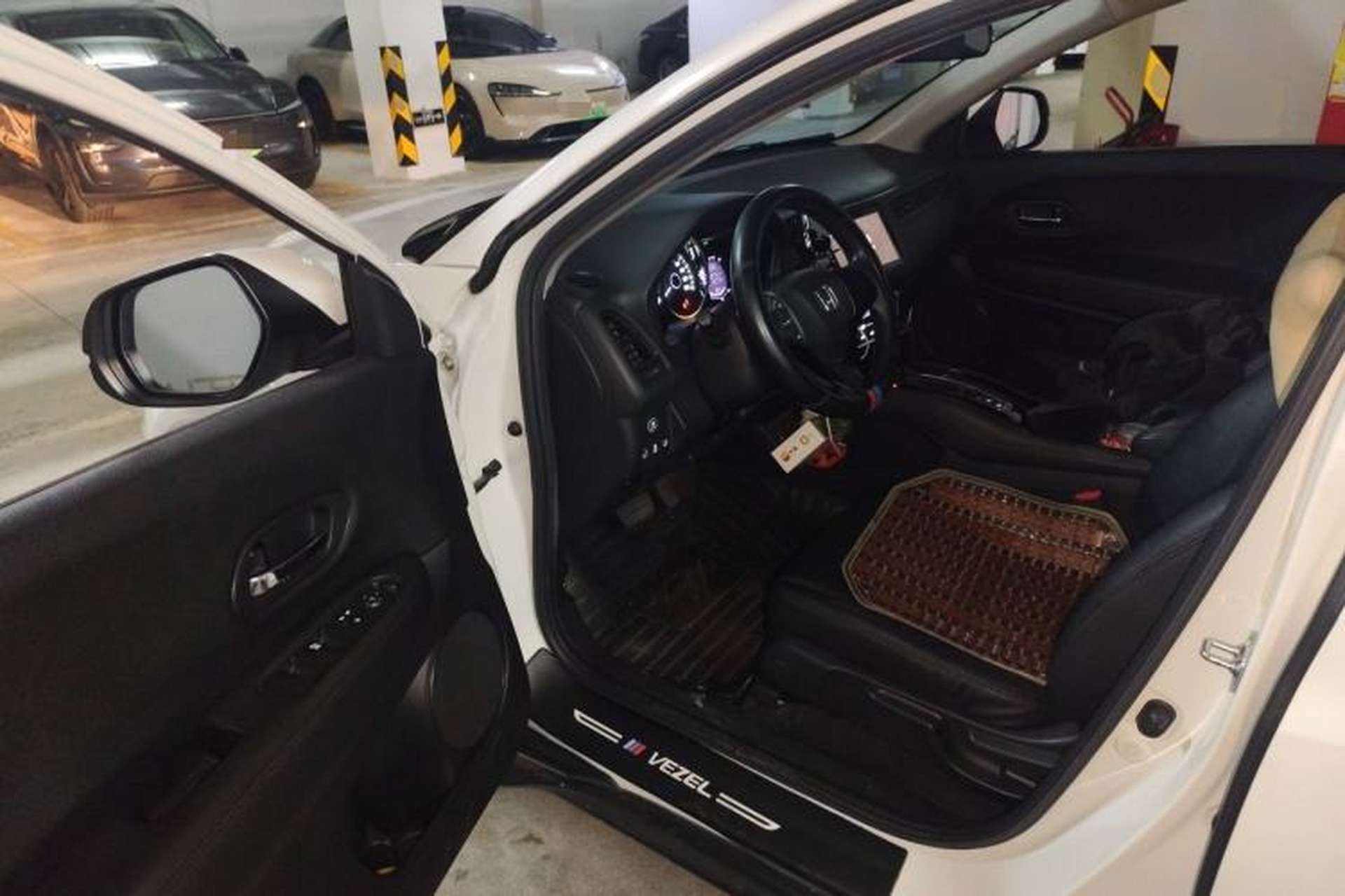 Used Honda Vezel 2020 220 TURBO CVT Elite Edition Driver Seat