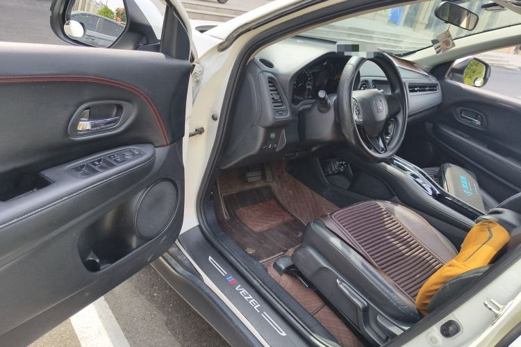Used Honda Vezel 2020 1.5L CVT Pioneer Edition Driver Seat