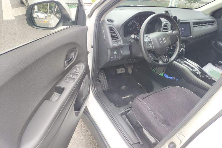 Used Honda Vezel 2020 1.5L CVT Pioneer Edition Driver Seat