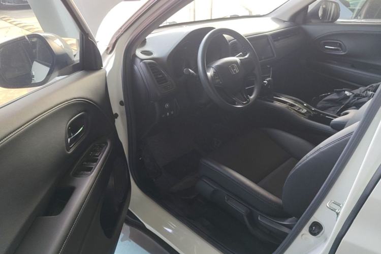 Used Honda Vezel 2020 220 TURBO CVT Luxury Edition Driver Seat