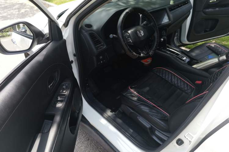 Used Honda Vezel 2020 1.5L CVT Pioneer Edition Driver Seat