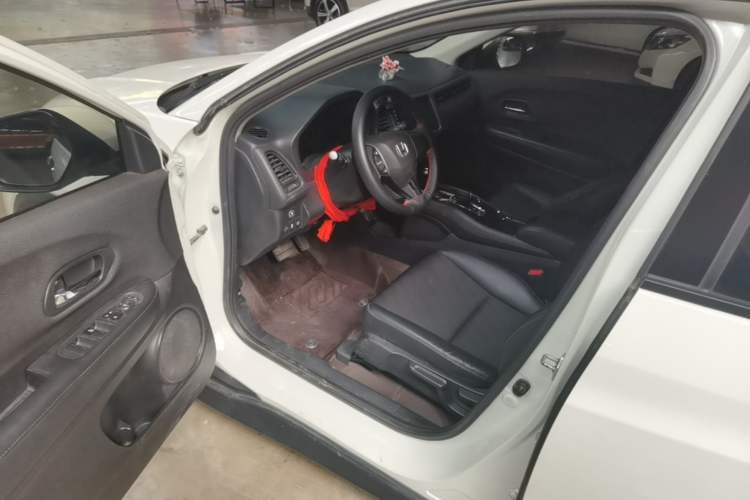 Used Honda Vezel 2020 1.5L CVT Pioneer Edition Driver Seat