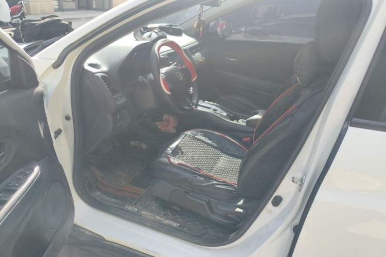 Used Honda Vezel 2020 1.5L CVT Pioneer Edition Driver Seat