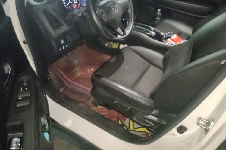 Used Honda Vezel 2020 1.5L CVT Pioneer Edition Driver Seat
