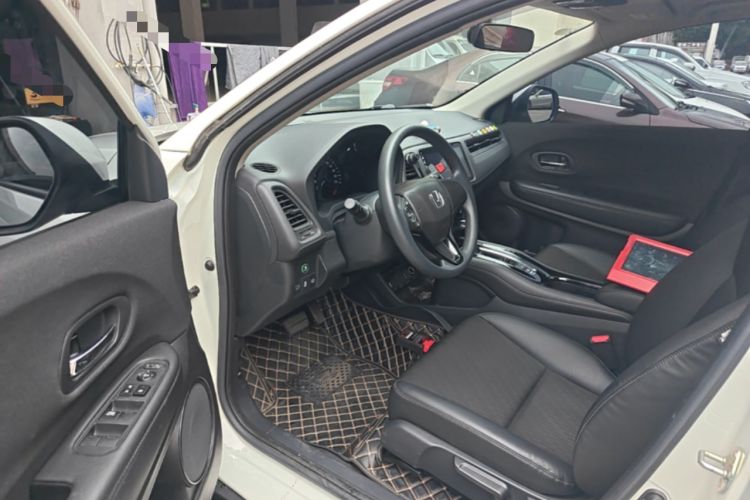 Used Honda Vezel 2020 1.5L CVT Pioneer Edition Driver Seat