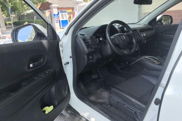 Used Honda Vezel 2020 1.5L CVT Pioneer Edition Driver Seat