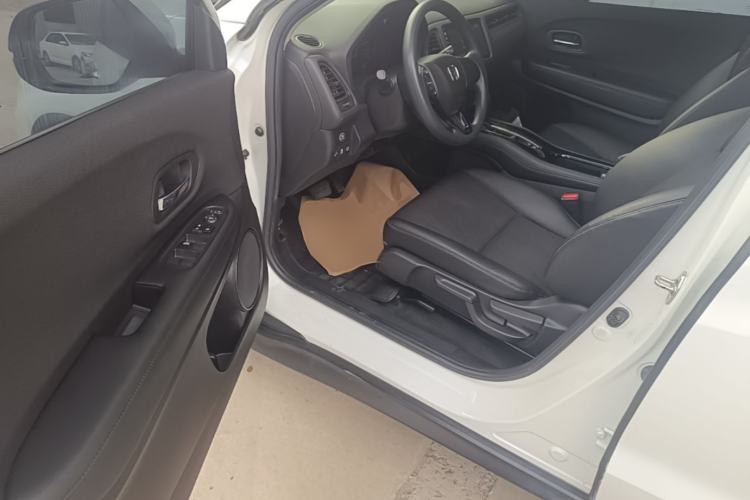 Used Honda Vezel 2020 1.5L CVT Pioneer Edition Driver Seat