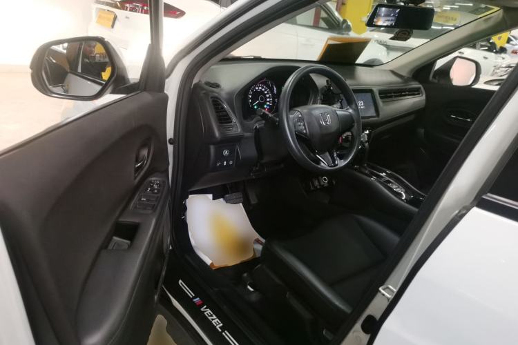 Used Honda Vezel 2020 1.5L CVT Pioneer Edition Driver Seat