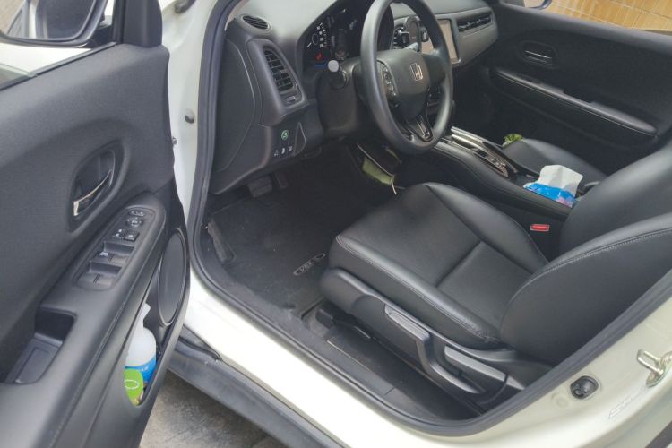 Used Honda Vezel 2020 1.5L CVT Pioneer Edition Driver Seat