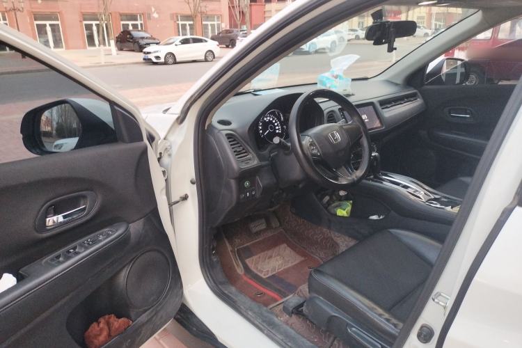Used Honda Vezel 2020 1.5L CVT Pioneer Edition Driver Seat
