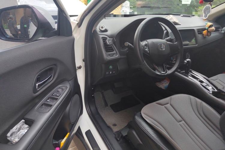 Used Honda Vezel 2020 1.5L CVT Pioneer Edition Driver Seat
