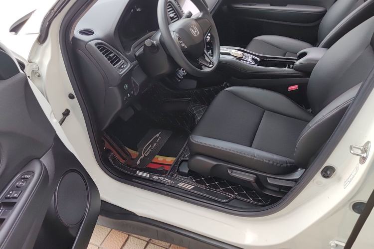 Used Honda Vezel 2020 1.5L CVT Pioneer Edition Driver Seat