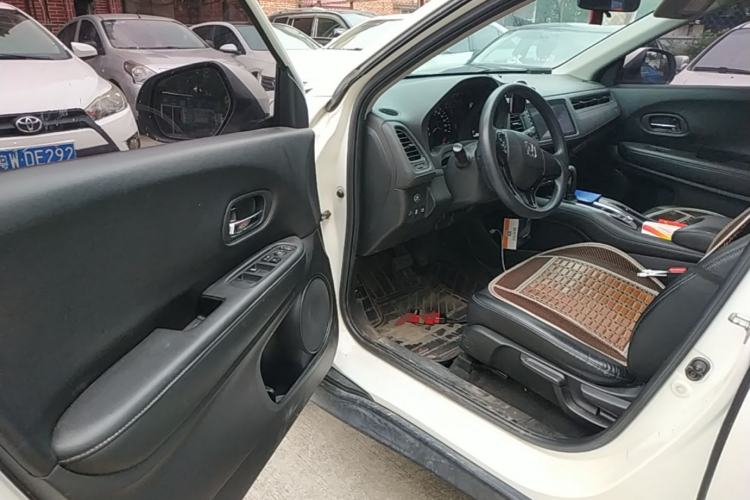 Used Honda Vezel 2020 1.5L CVT Pioneer Edition Driver Seat