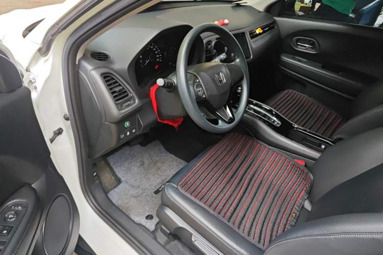 Used Honda Vezel 2020 1.5L CVT Pioneer Edition Driver Seat