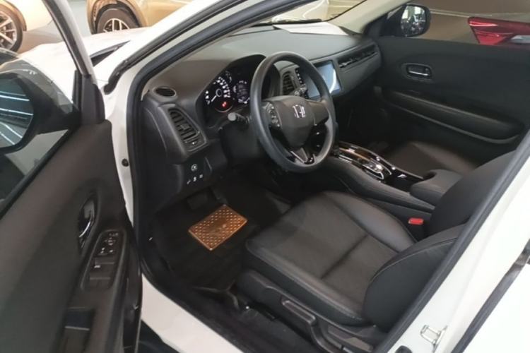 Used Honda Vezel 2020 1.5L CVT Pioneer Edition Driver Seat