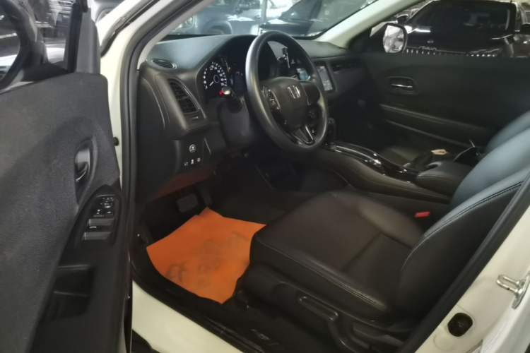 Used Honda Vezel 2020 1.5L CVT Pioneer Edition Driver Seat