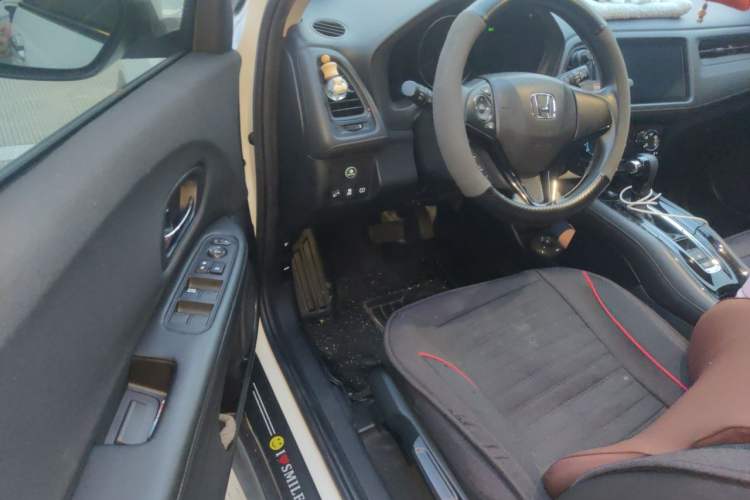Used Honda Vezel 2020 1.5L CVT Pioneer Edition Driver Seat