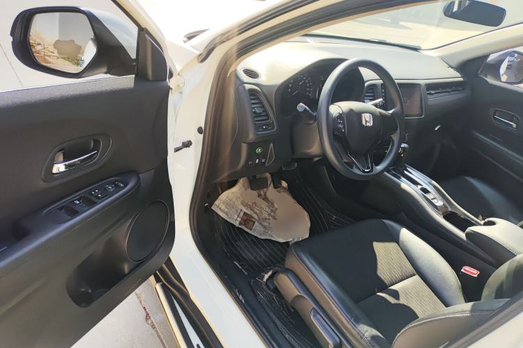 Used Honda Vezel 2020 1.5L CVT Pioneer Edition Driver Seat