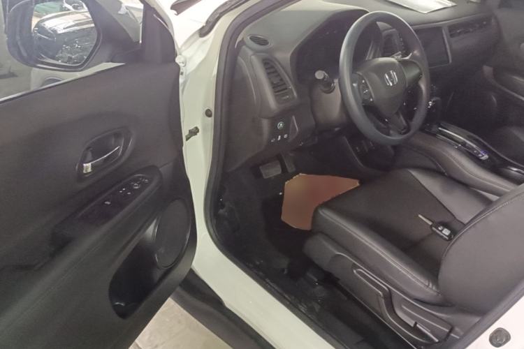 Used Honda Vezel 2020 1.5L CVT Pioneer Edition Driver Seat