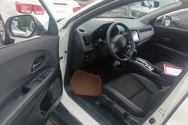 Used Honda Vezel 2020 1.5L CVT Pioneer Edition Driver Seat