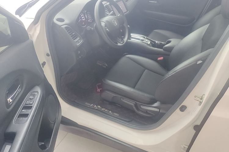 Used Honda Vezel 2020 1.5L CVT Pioneer Edition Driver Seat