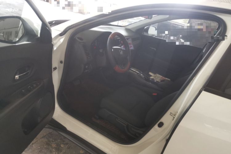 Used Honda Vezel 2020 1.5L CVT Elite Edition Driver Seat