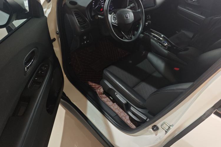 Used Honda Vezel 2020 1.5L CVT Pioneer Edition Driver Seat