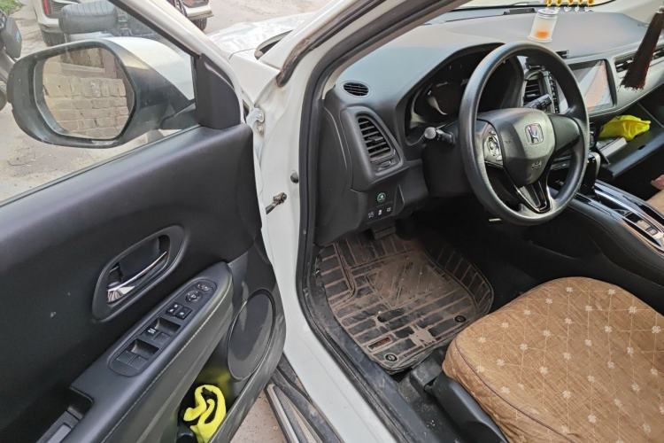 Used Honda Vezel 2020 1.5L CVT Pioneer Edition Driver Seat