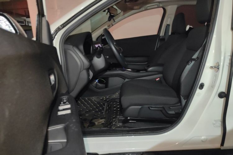 Used Honda Vezel 2020 1.5L CVT Elite Edition Driver Seat