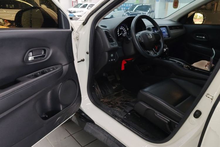 Used Honda Vezel 2020 1.5L CVT Pioneer Edition Driver Seat
