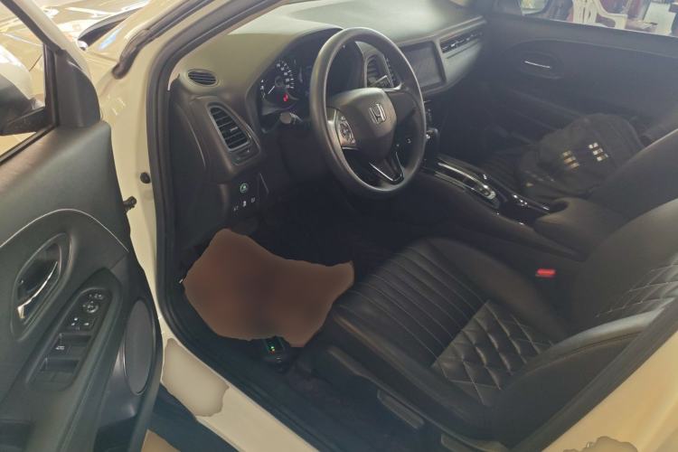 Used Honda Vezel 2020 1.5L CVT Pioneer Edition Driver Seat