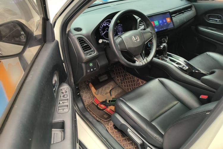 Used Honda Vezel 2020 1.5L CVT Elite Edition Driver Seat
