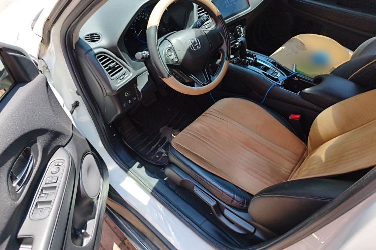 Used Honda Vezel 2020 1.5L CVT Pioneer Edition Driver Seat