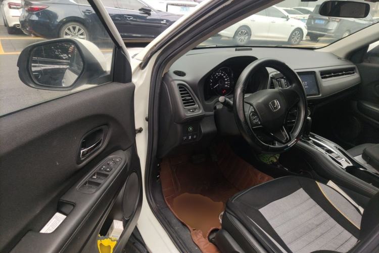 Used Honda Vezel 2020 1.5L CVT Pioneer Edition Driver Seat