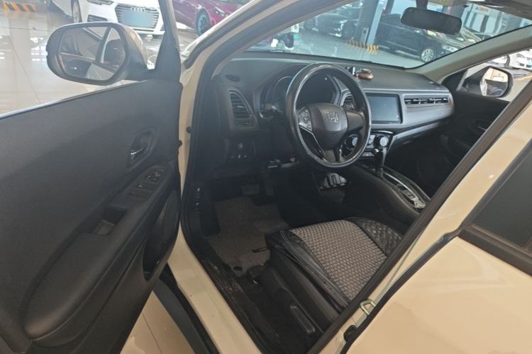 Used Honda Vezel 2020 1.5L CVT Pioneer Edition Driver Seat
