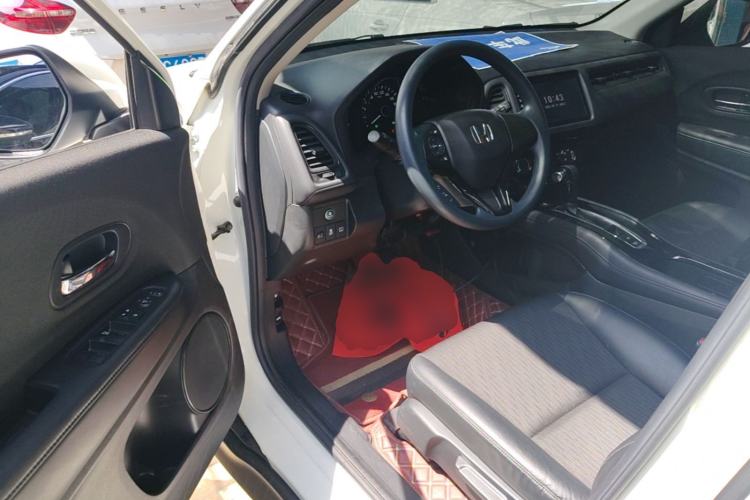 Used Honda Vezel 2020 1.5L CVT Pioneer Edition Driver Seat