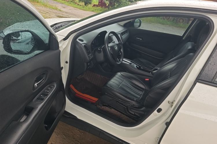 Used Honda Vezel 2020 1.5L CVT Pioneer Edition Driver Seat
