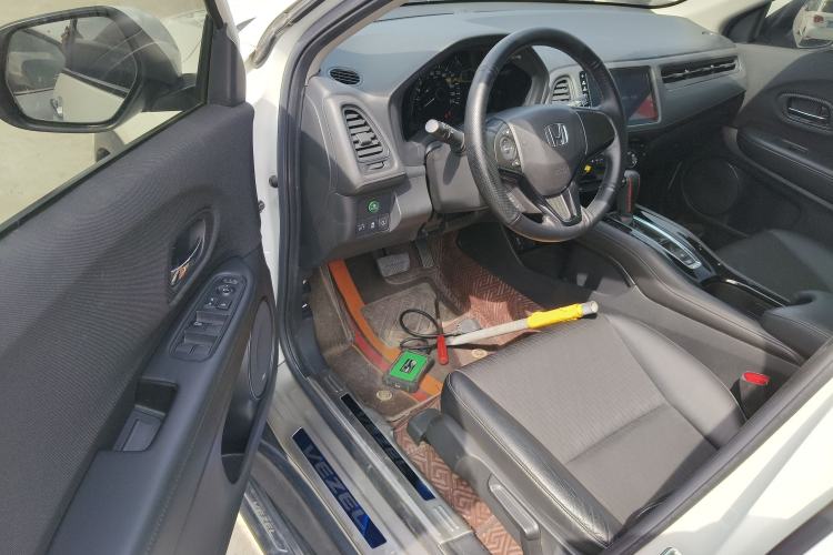Used Honda Vezel 2020 1.5L CVT Pioneer Edition Driver Seat