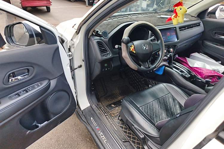 Used Honda Vezel 2020 1.5L CVT Elite Edition Driver Seat