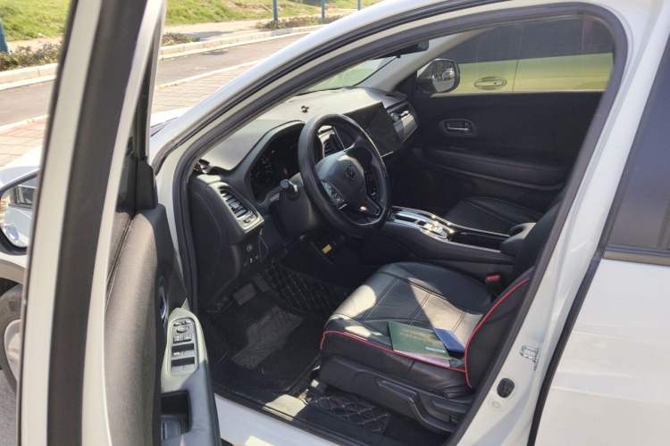 Used Honda Vezel 2020 220 TURBO CVT Elite Edition Driver Seat